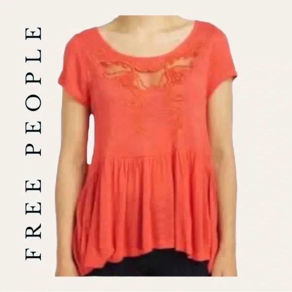 0431W. FREE PEOPLE CANDY CRAFTY KNIT TOP SIZE MEDIUM ORANGE IN COLOR WITH MESH
